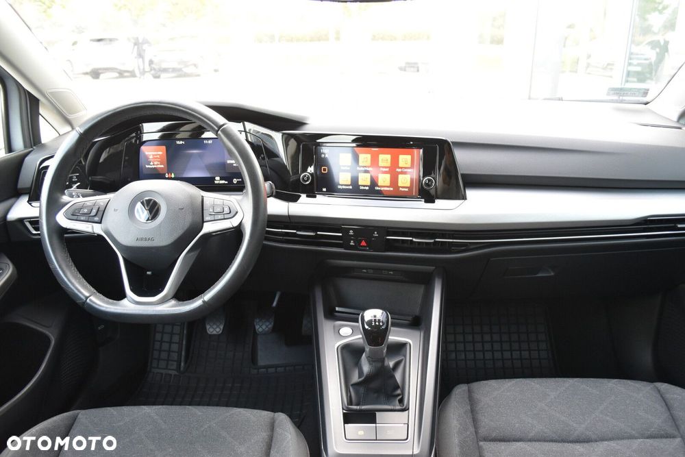 Volkswagen Golf - 11