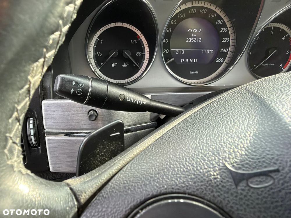 Mercedes-Benz GLK 220 CDI DPF 4Matic BlueEFFICIENCY 7G-TRONIC - 23