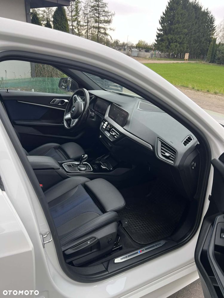 BMW Seria 1 118i M Sport - 12