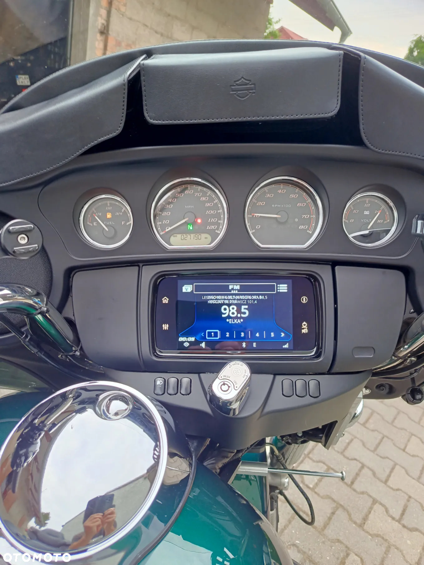 Harley-Davidson FLHTCU Ultra - 11