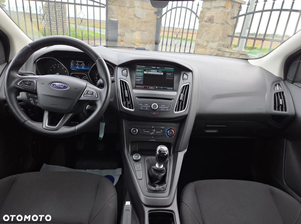 Ford Focus 1.0 EcoBoost Trend - 5