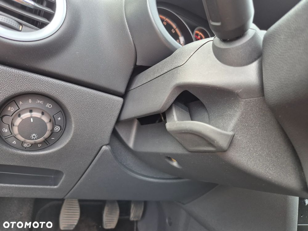 Opel Corsa 1.4 16V Navi - 28