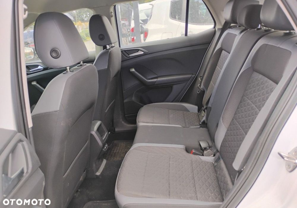 Volkswagen T-Cross - 11