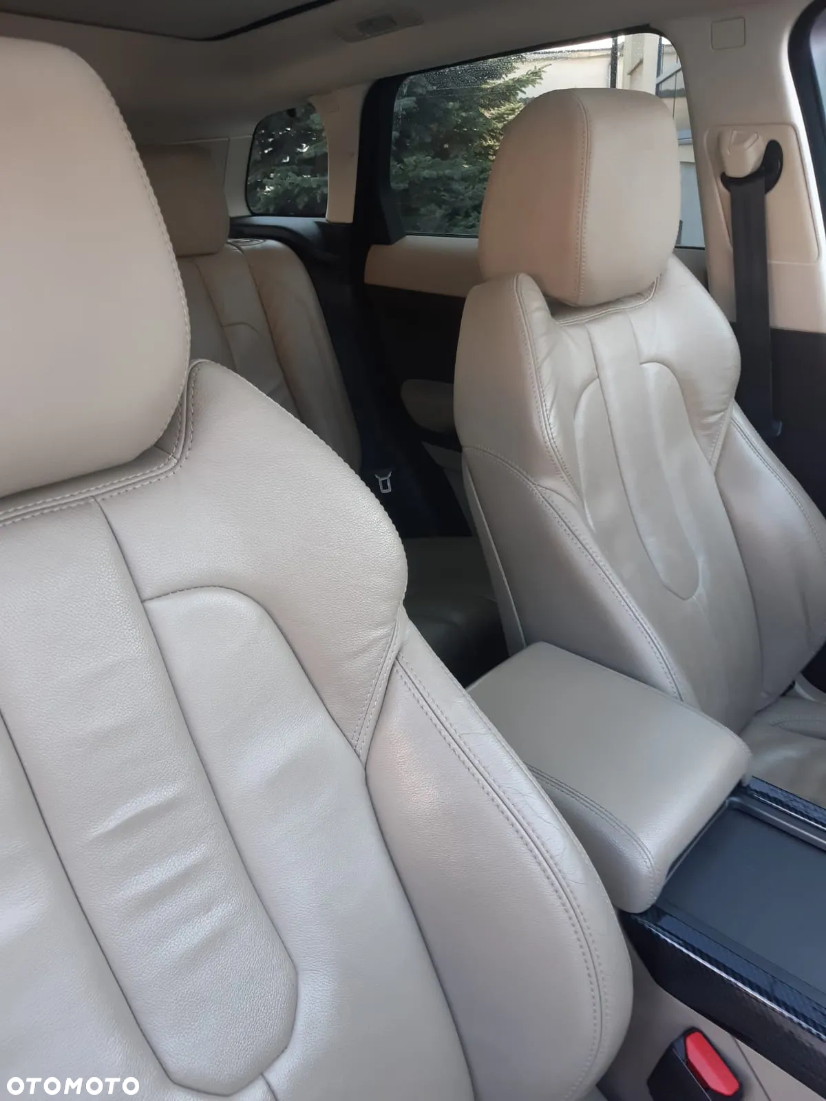 Land Rover Range Rover Evoque - 21