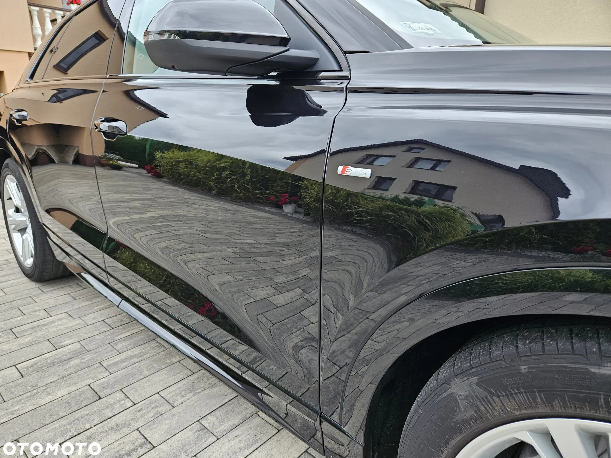 Audi Q8 - 8