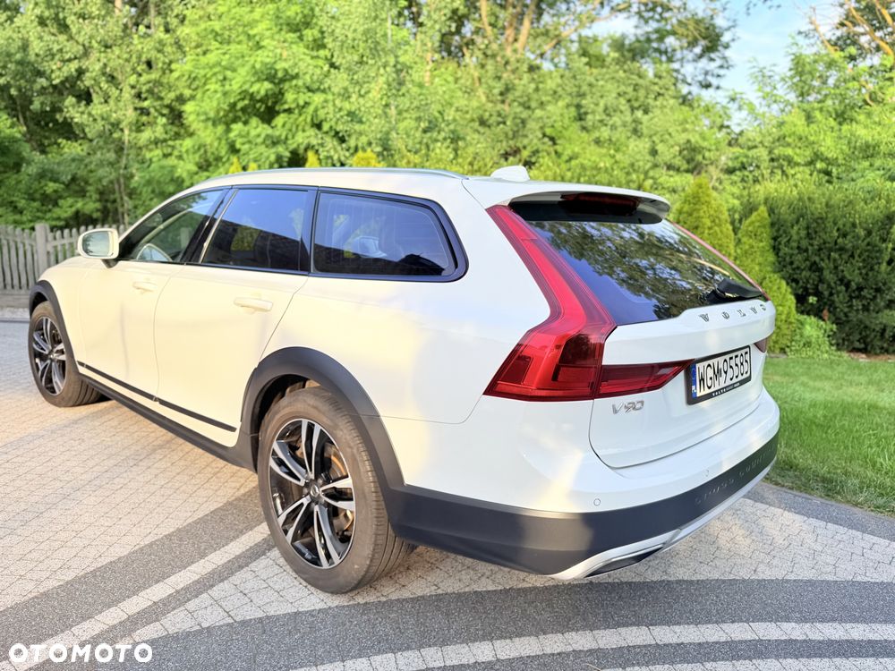 Volvo V90 D4 AWD Momentum - 3