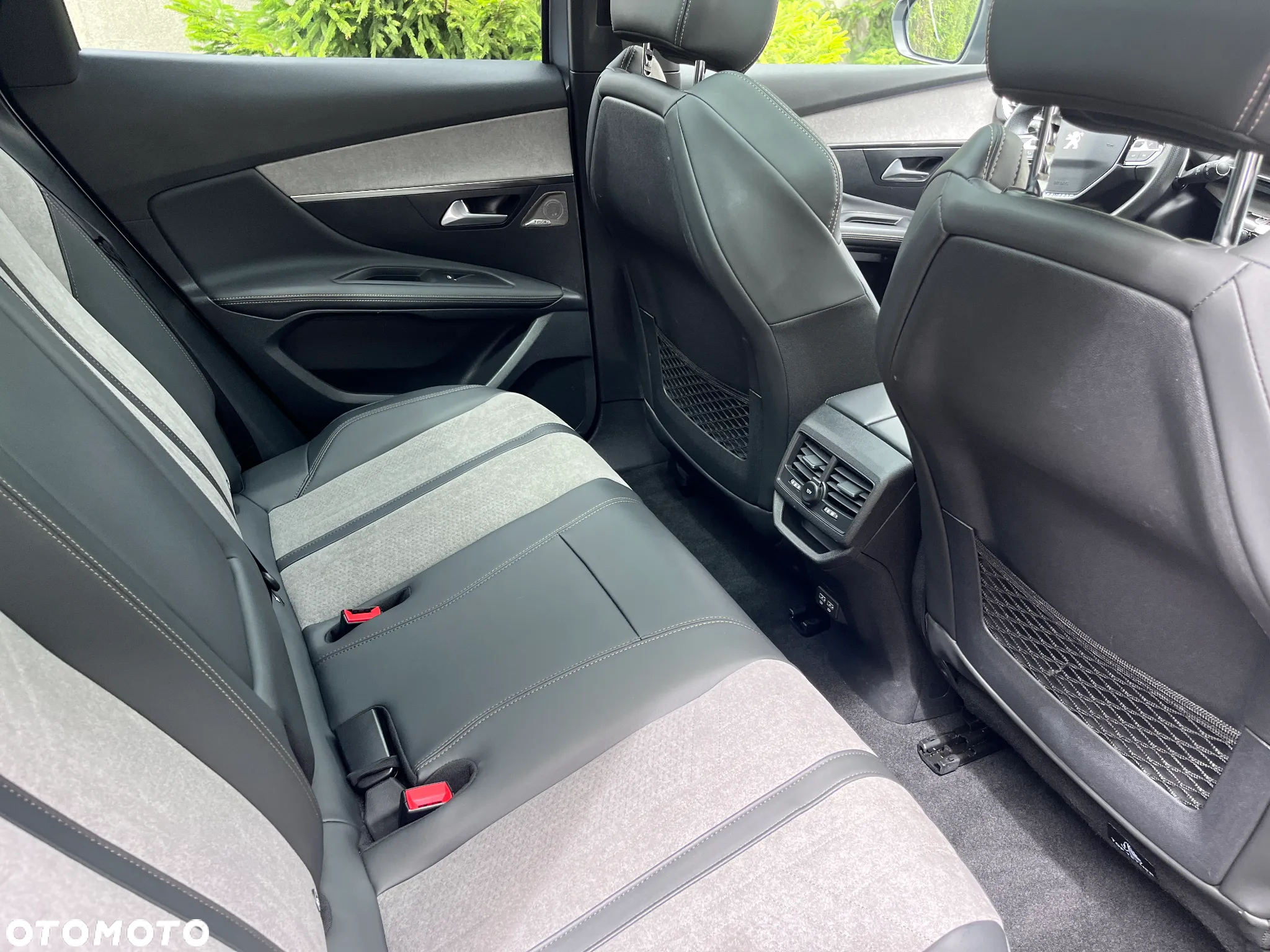 Peugeot 3008 1.6 PureTech Hybrid PHEV GT Pack S&S EAT8 - 7