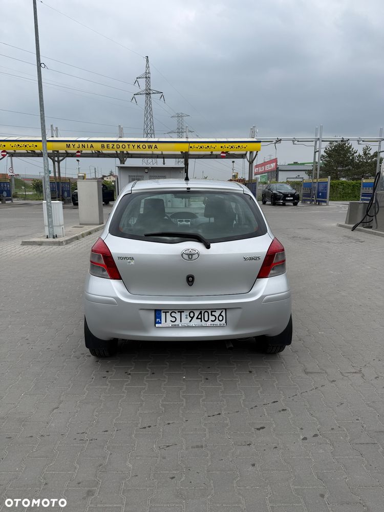 Toyota Yaris 1.33 Luna - 6