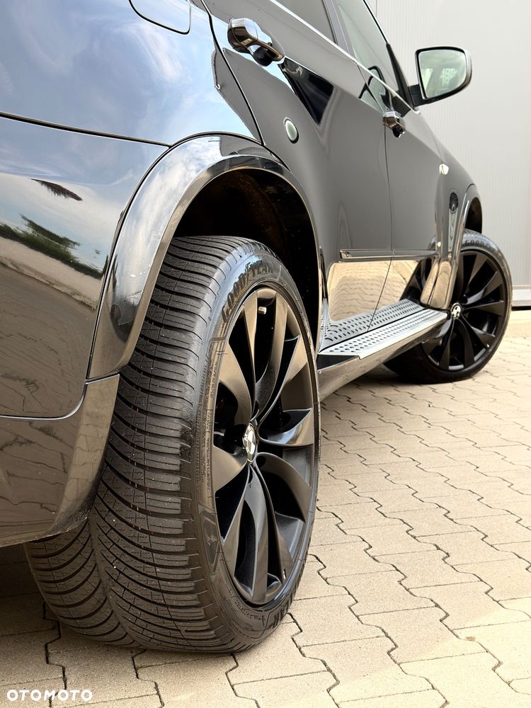 BMW X5 xDrive48i - 35