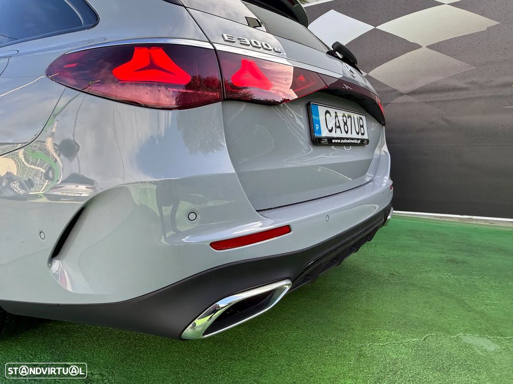 Mercedes-Benz E 300 - 11