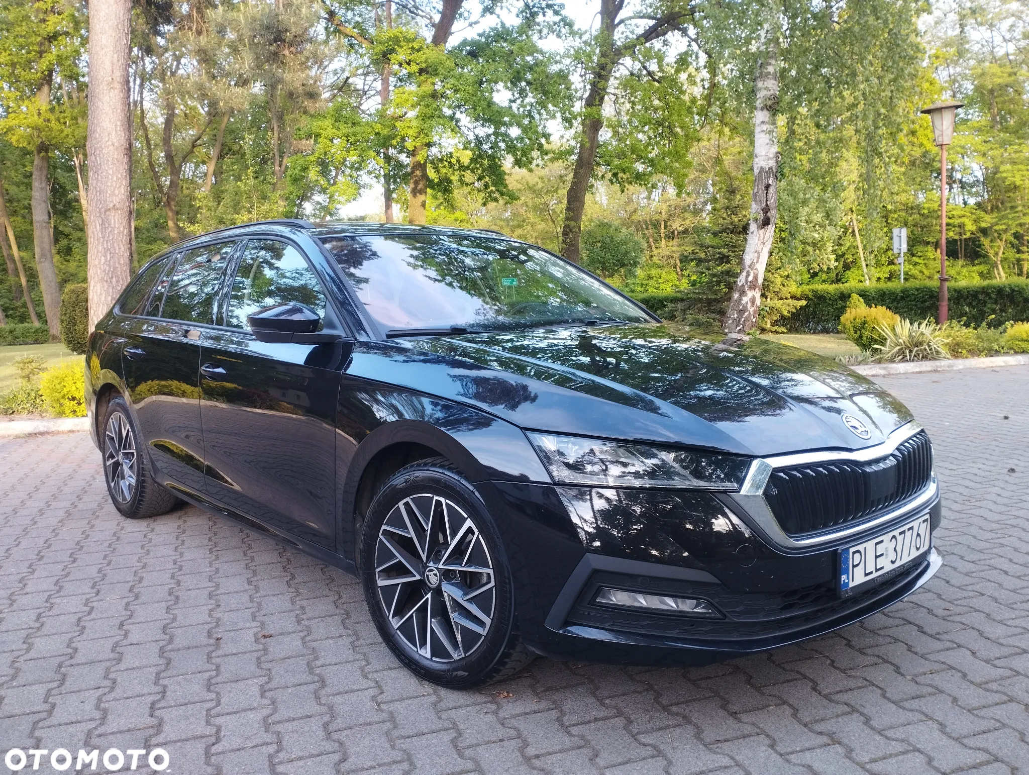 Skoda Octavia 2.0 TDI DSG Ambition - 2