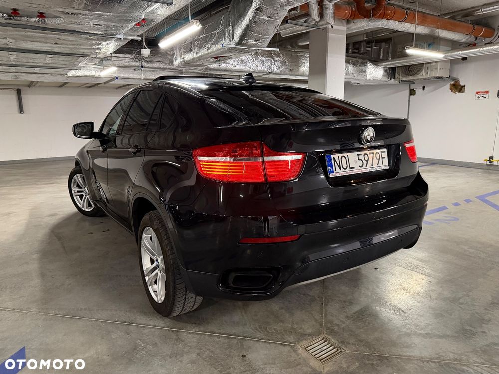 BMW X6 xDrive50i - 2