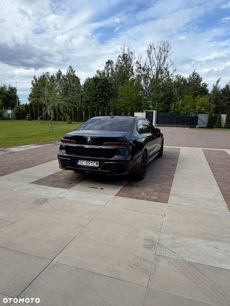 BMW Seria 7 740d xDrive mHEV Individual Edition sport - 2