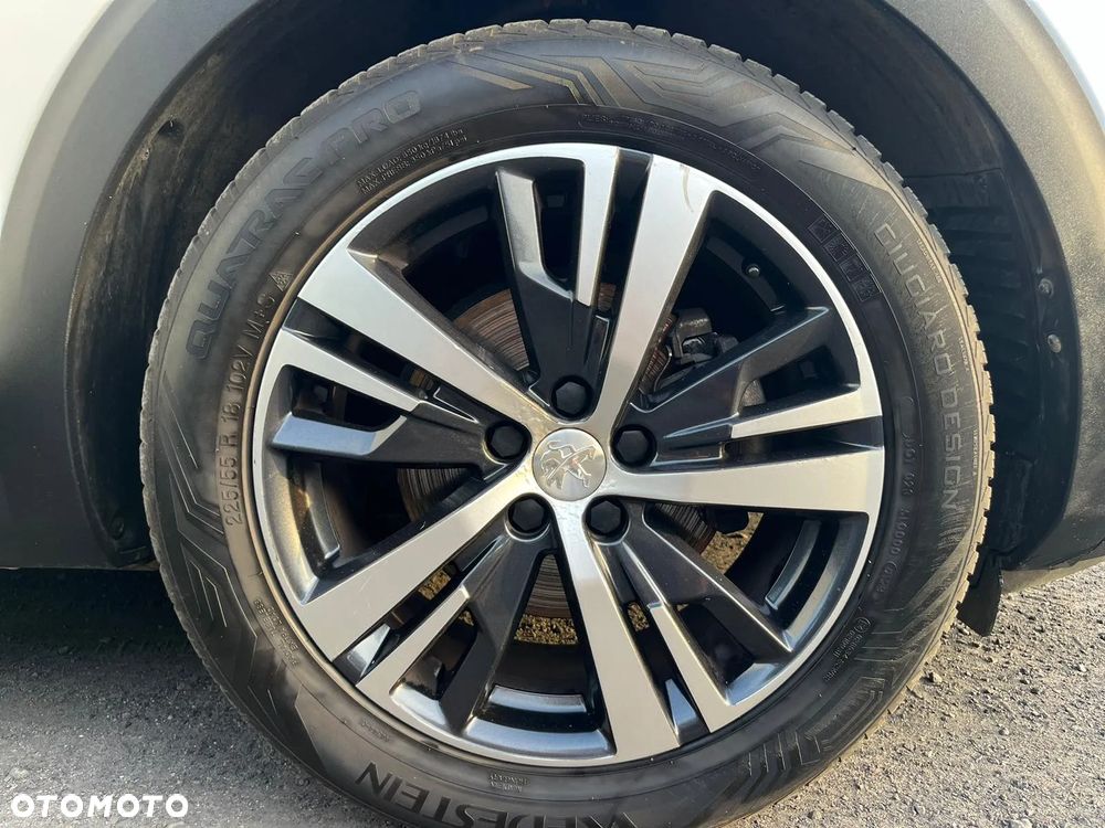 Peugeot 3008 PureTech 130 Stop & Start GPF EAT8 Allure - 25