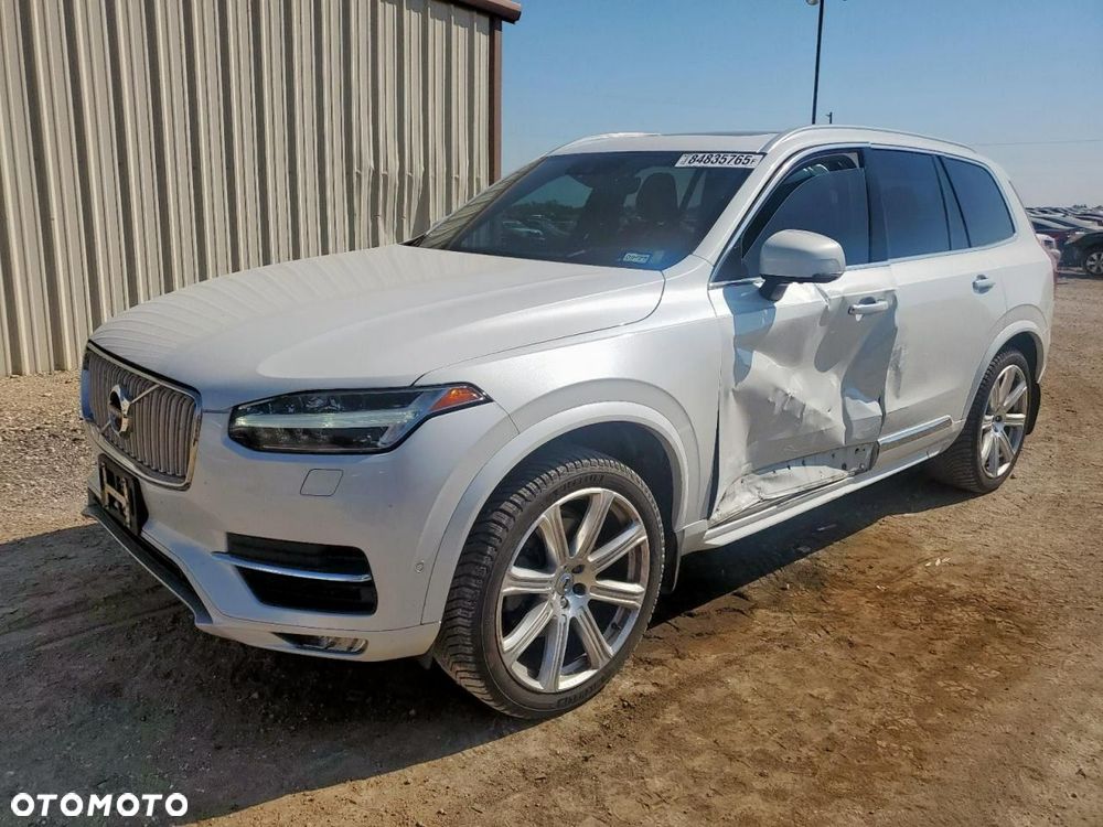 Volvo XC 90 - 7