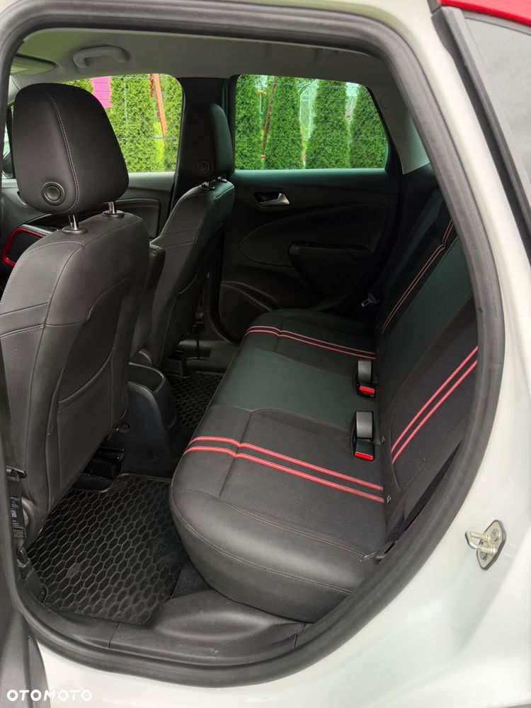 Opel Crossland X - 13