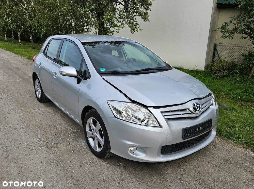 Toyota Auris 1.6 Edition - 16