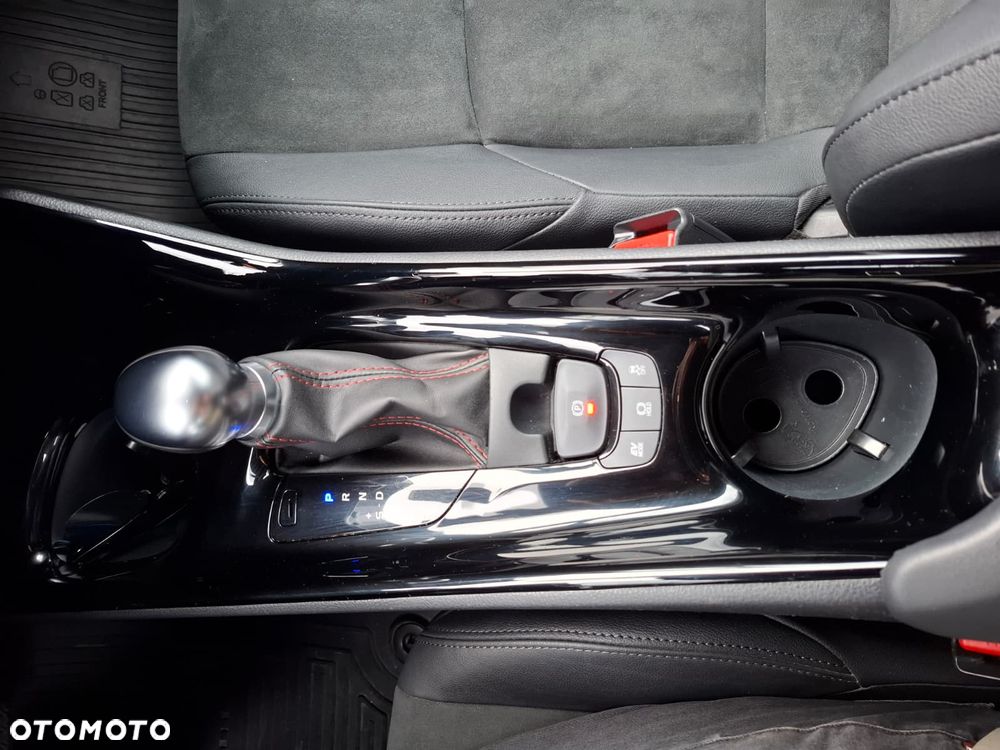 Toyota C-HR 2.0 Hybrid GR Sport - 29