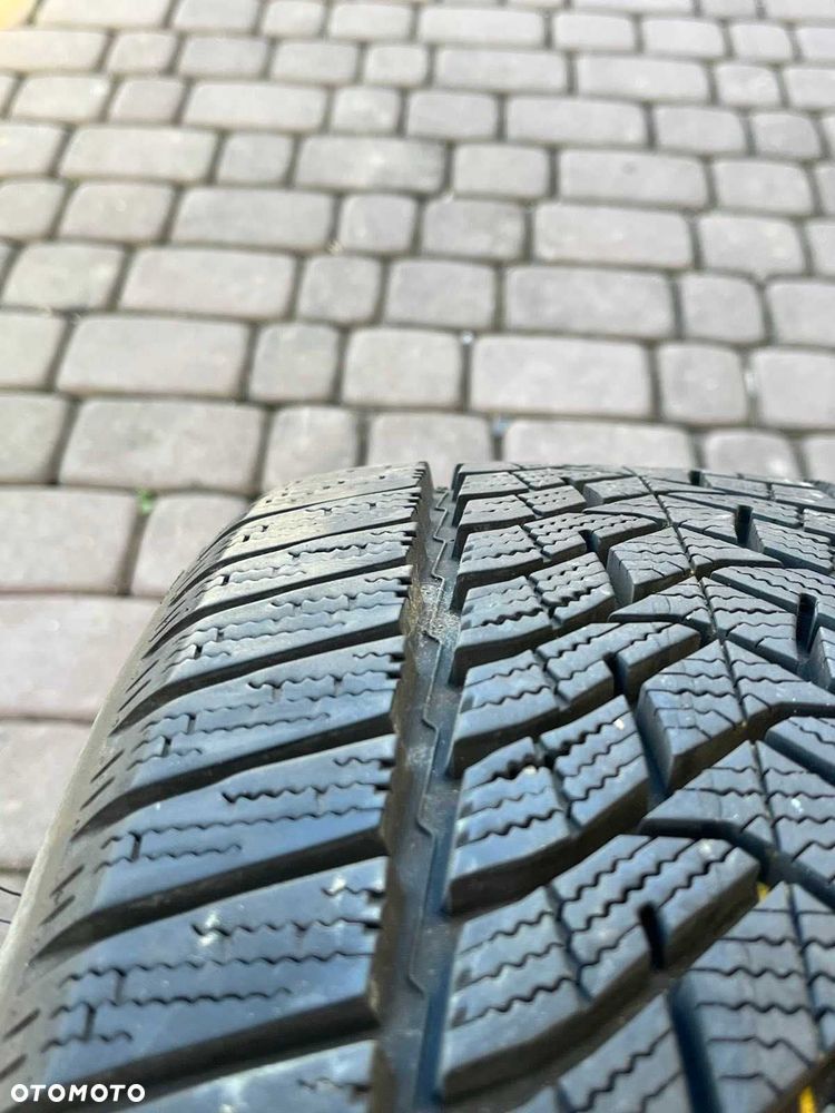 Opony Dunlop Winter Sport 5  225/45/17 91H  2x8mm - 4