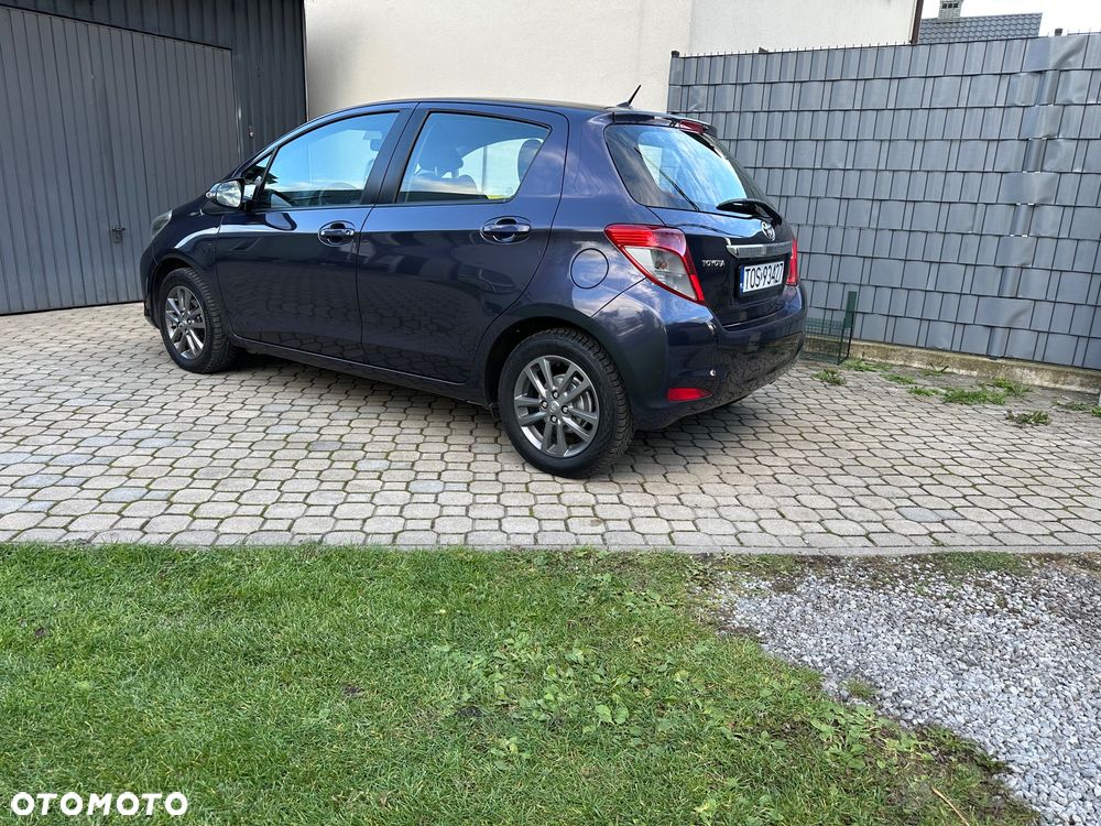Toyota Yaris 2011 photo 5
