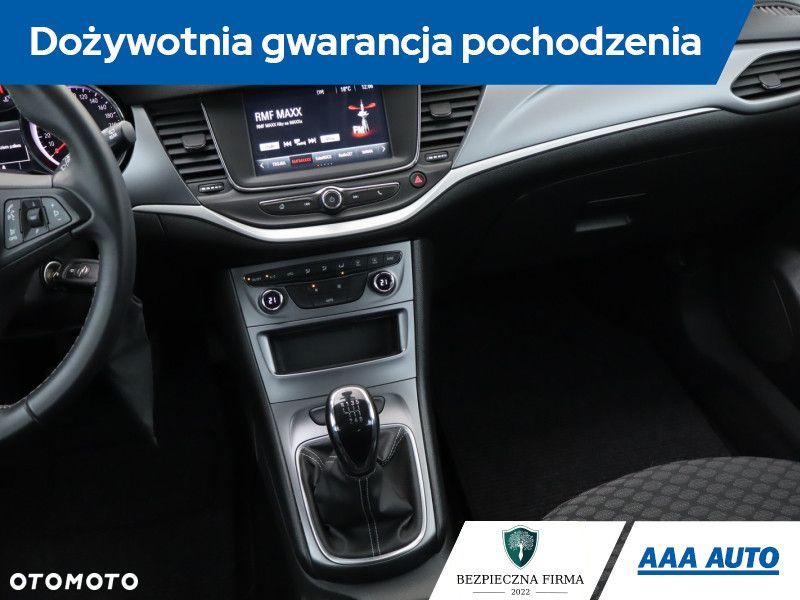 Opel Astra - 10