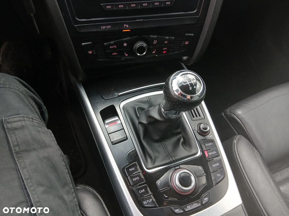 Audi A4 Avant 2.0 TDI - 14