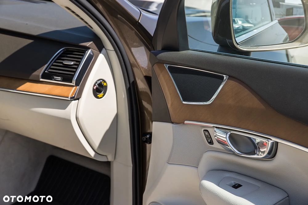 Volvo XC 90 D4 Geartronic Momentum - 34