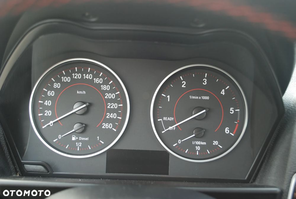 BMW Seria 1 118d Sport Line - 30