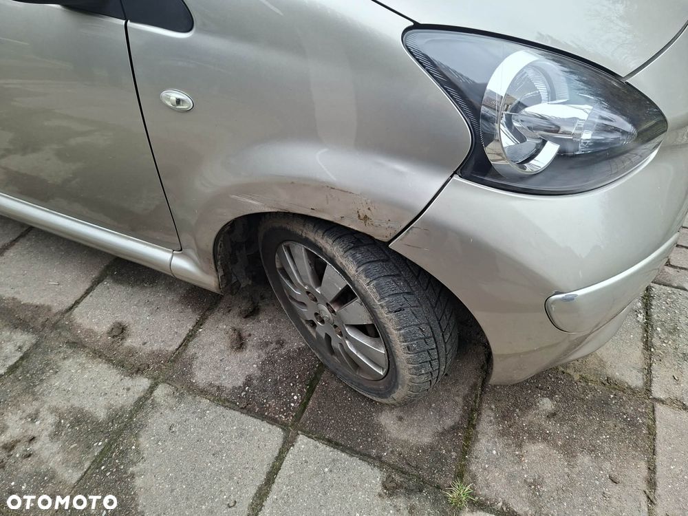 Toyota Aygo Standard - 18