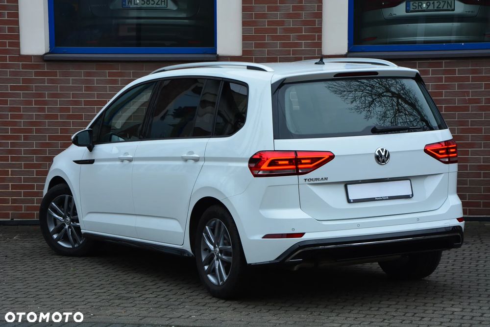 Volkswagen Touran - 15