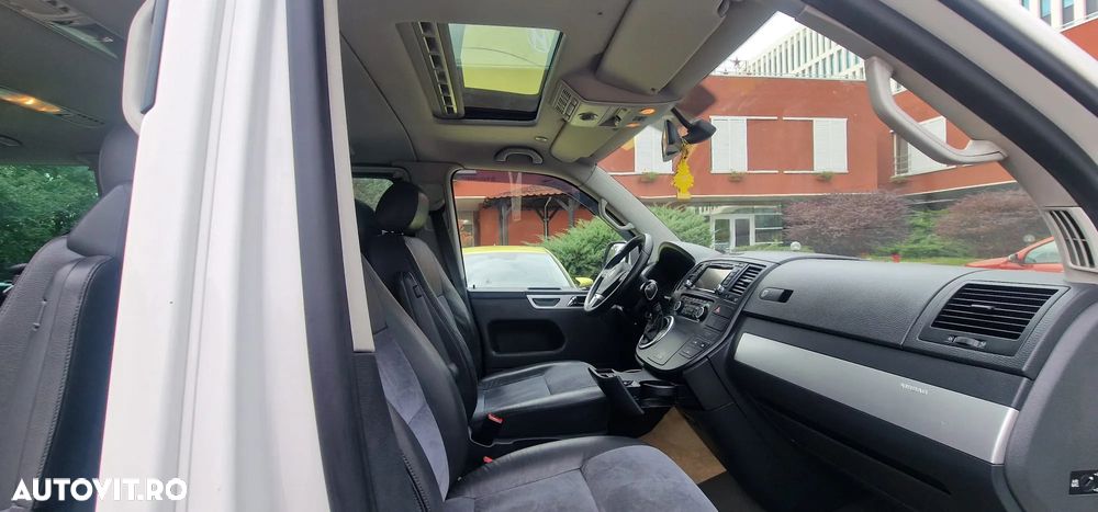 Volkswagen Multivan - 10