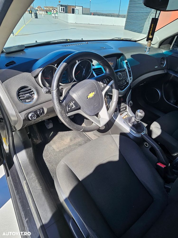 Chevrolet Cruze 1.7 LT - 6