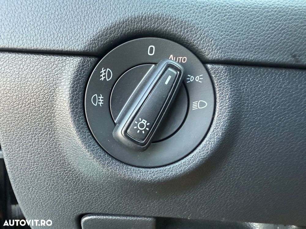 Skoda Octavia 2.0 TDI DSG Ambition - 31