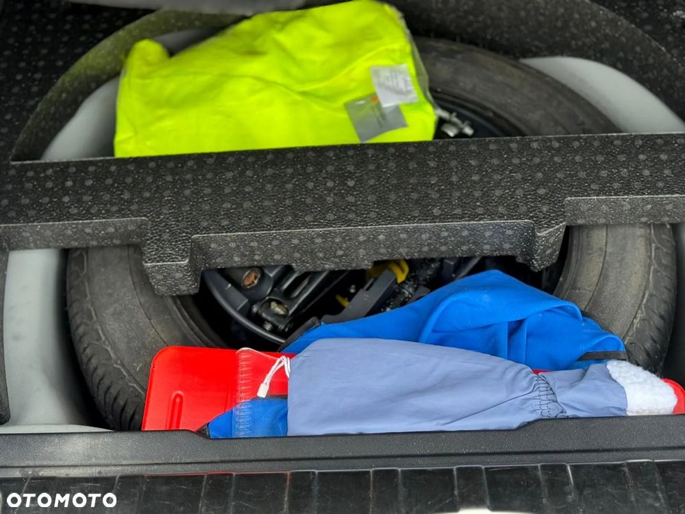 Peugeot 2008 1.2 Pure Tech Style S&S - 15