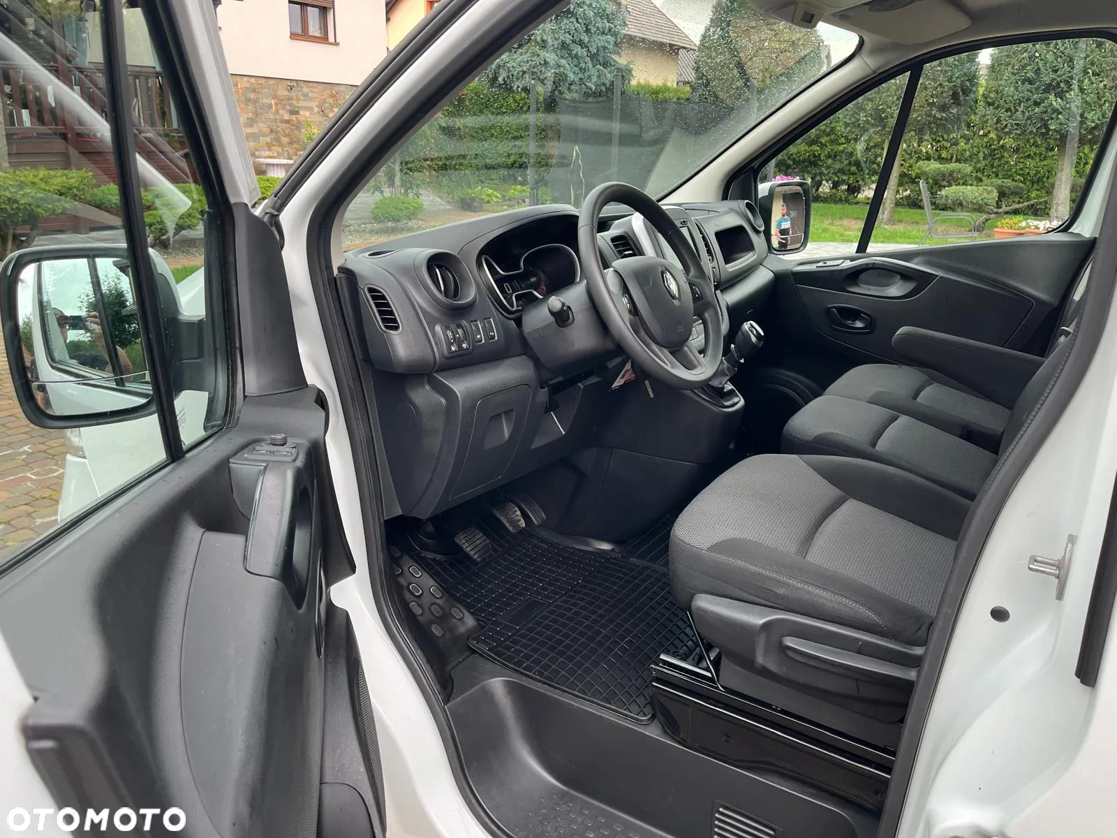 Renault Trafic - 8