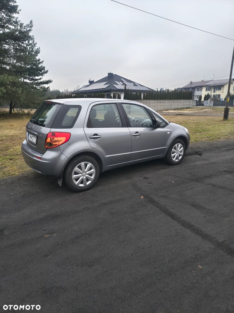 Suzuki SX4 1.5 Comfort - 7