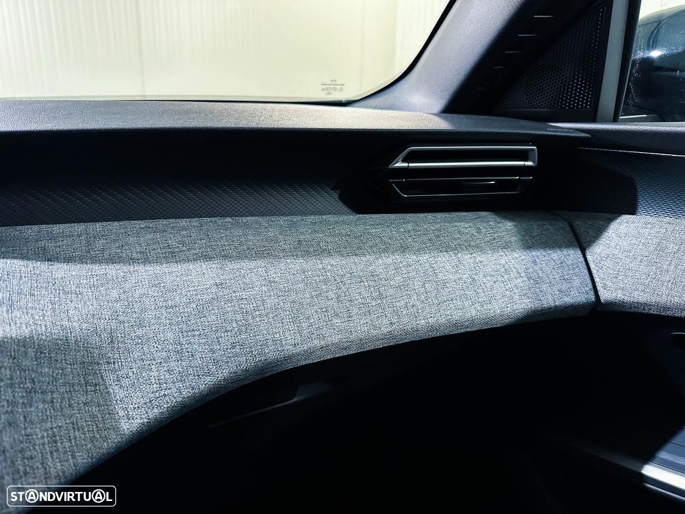 Peugeot 3008 1.2 Hybrid Allure e-DCS6 - 28