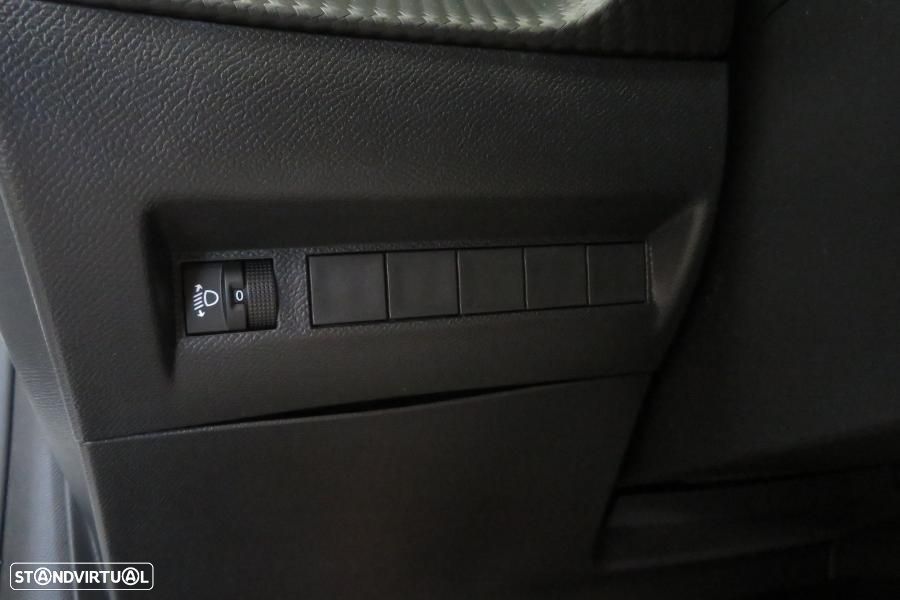 Peugeot e-208 50 kWh SE Style - 24