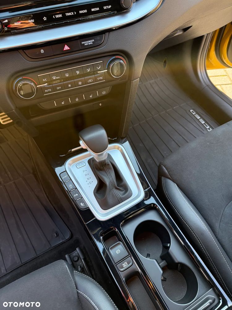 Kia XCeed 1.5 T-GDI Prestige Line DCT - 17