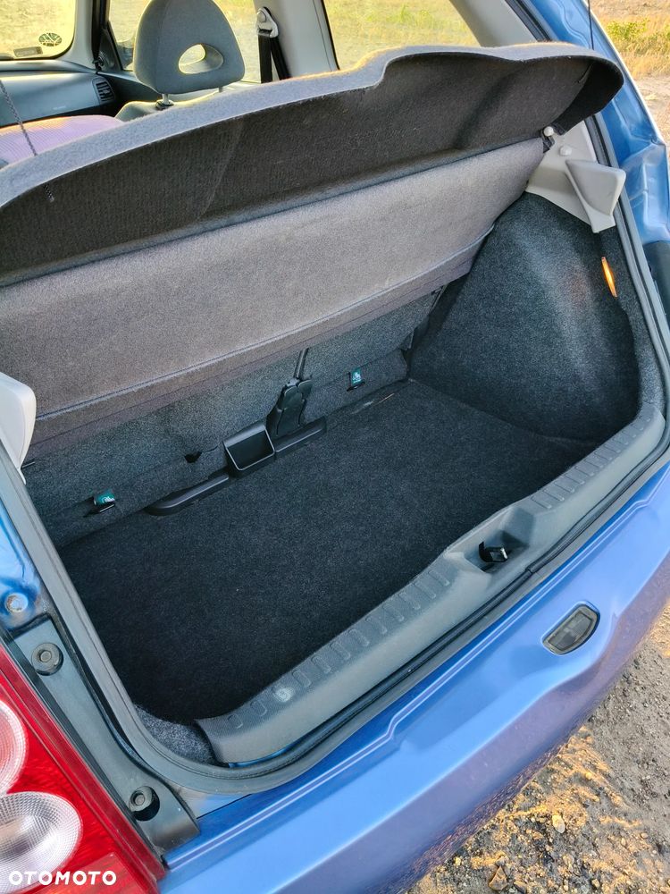 Nissan Micra 1.2 Visia - 9