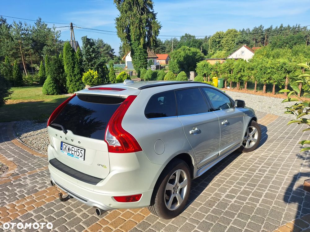Volvo XC 60 D4 R-Design - 6