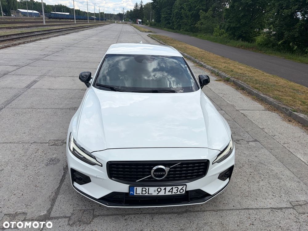 Volvo S60 B4 B R-Design - 9