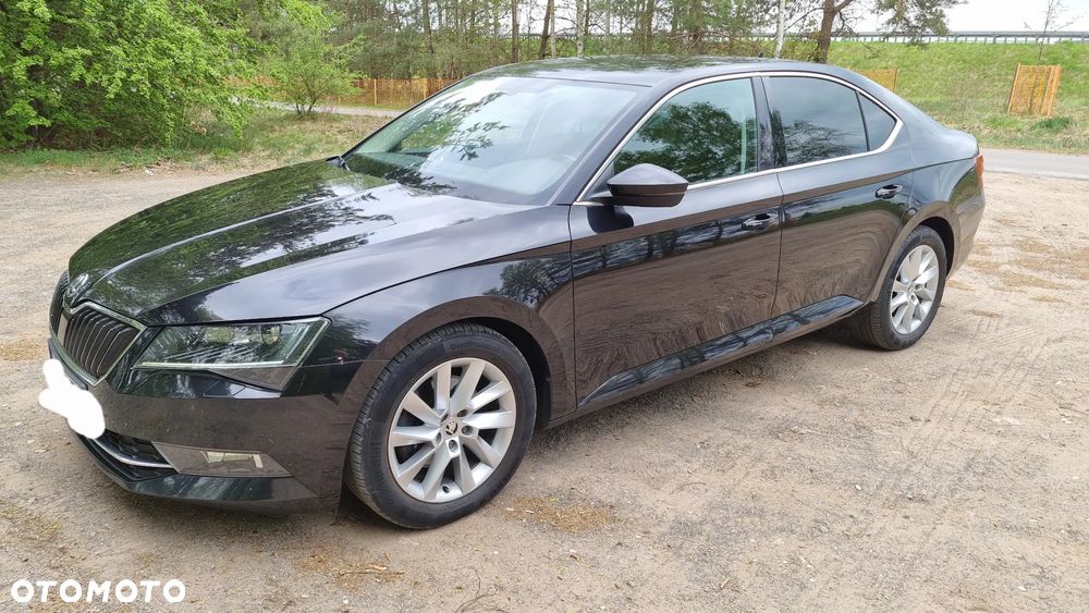 Skoda Superb 2.0 TDI Style DSG - 6