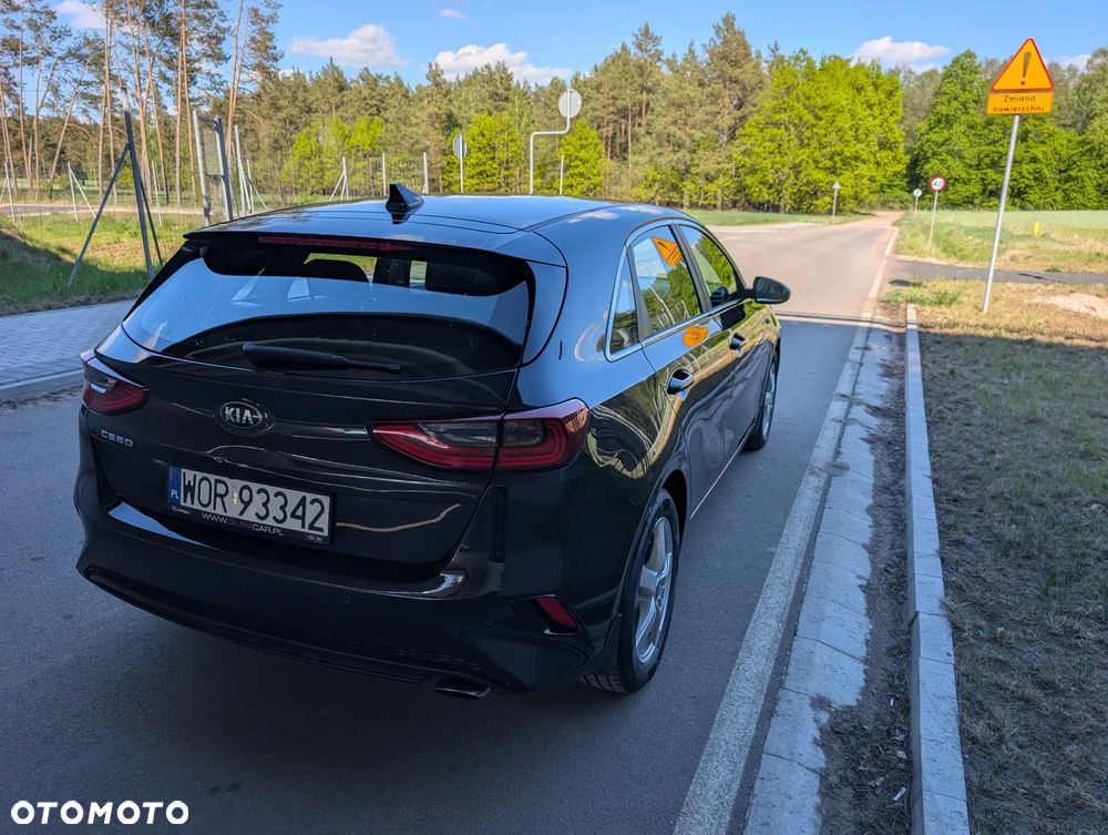 Kia Ceed 1.4 L Business Line - 12
