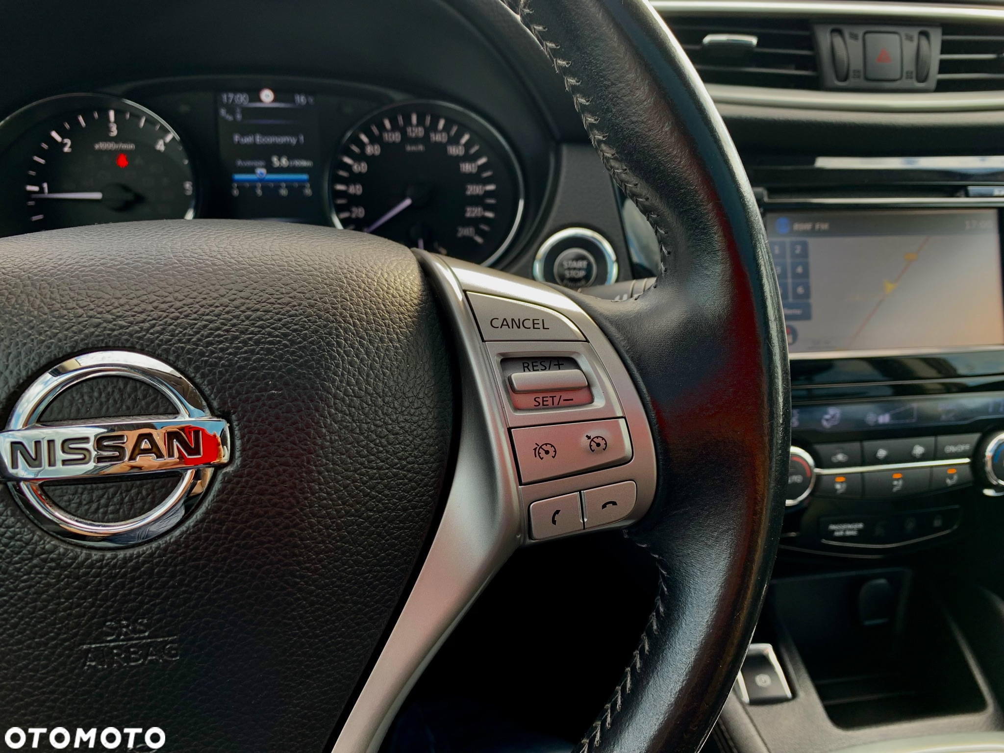 Nissan Qashqai 1.6 DCi Tekna EU6 - 22