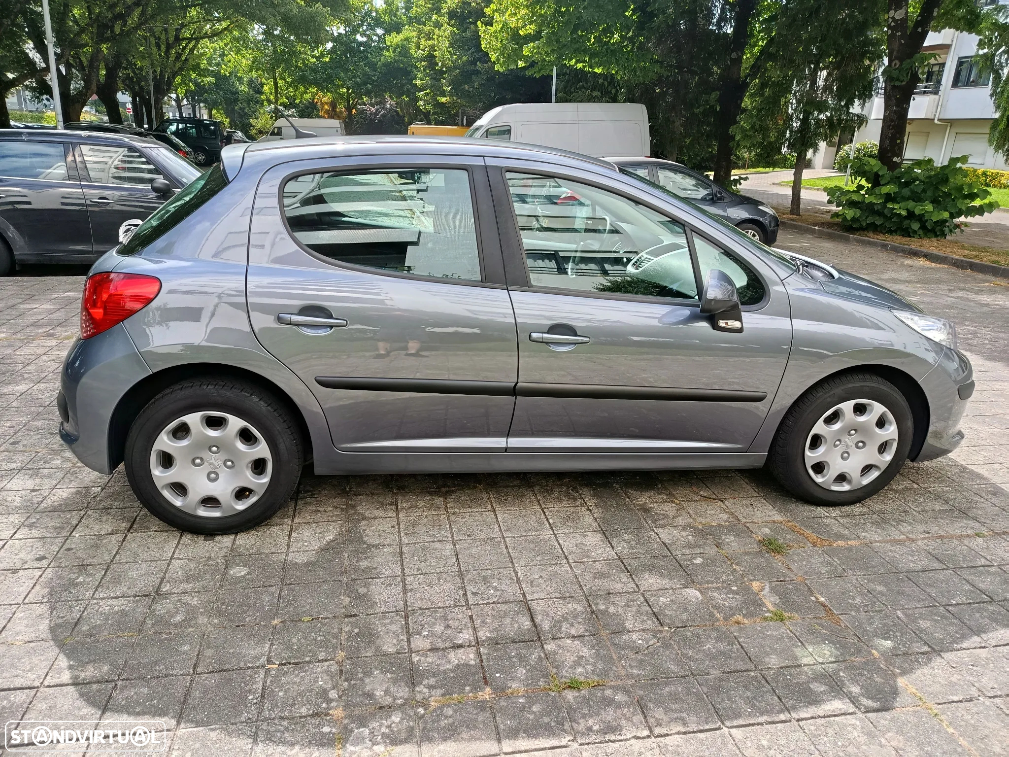 Peugeot 207 - 4