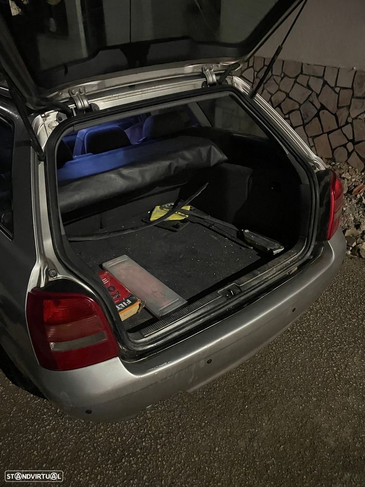 Audi A4 Avant 1.9 TDI Attraction - 7