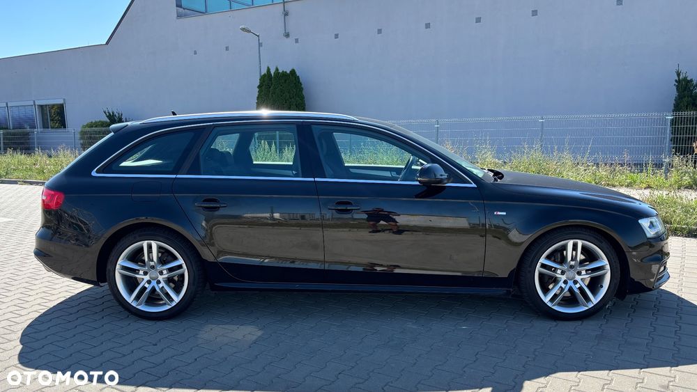 Audi A4 Avant 3.0 TDI DPF multitronic S line Sportpaket - 13
