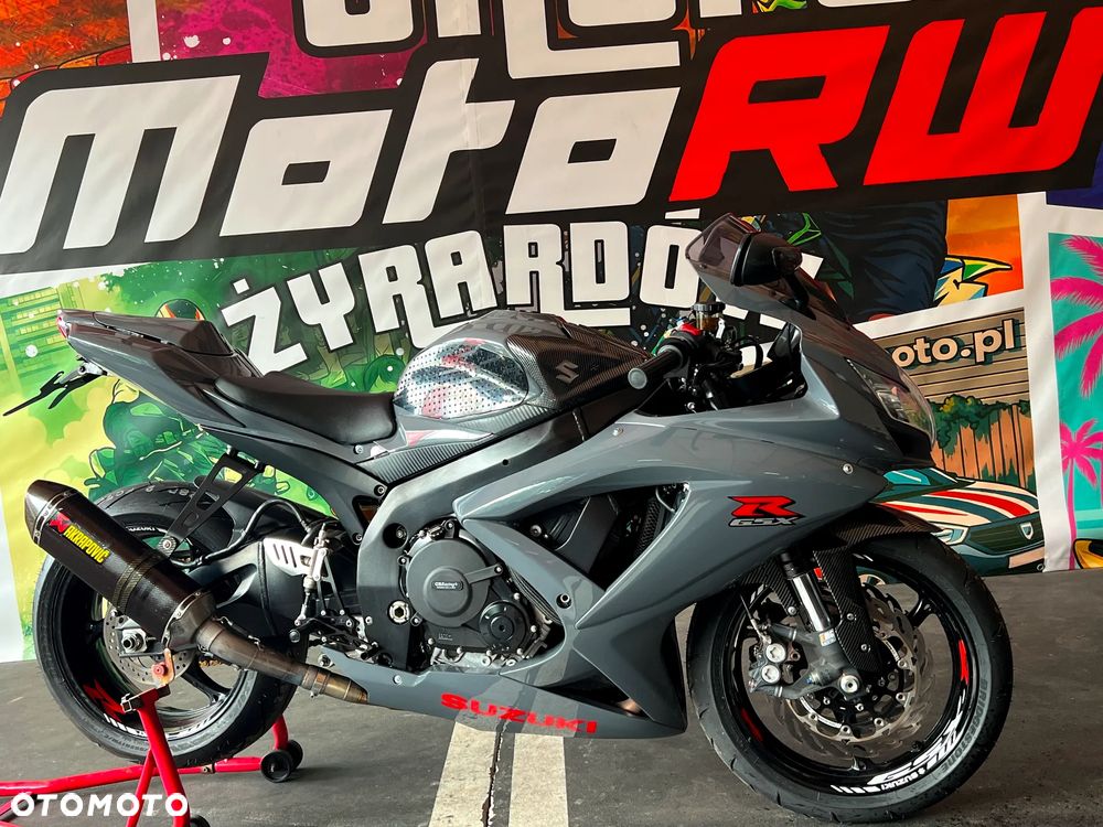 Suzuki GSX-R - 18