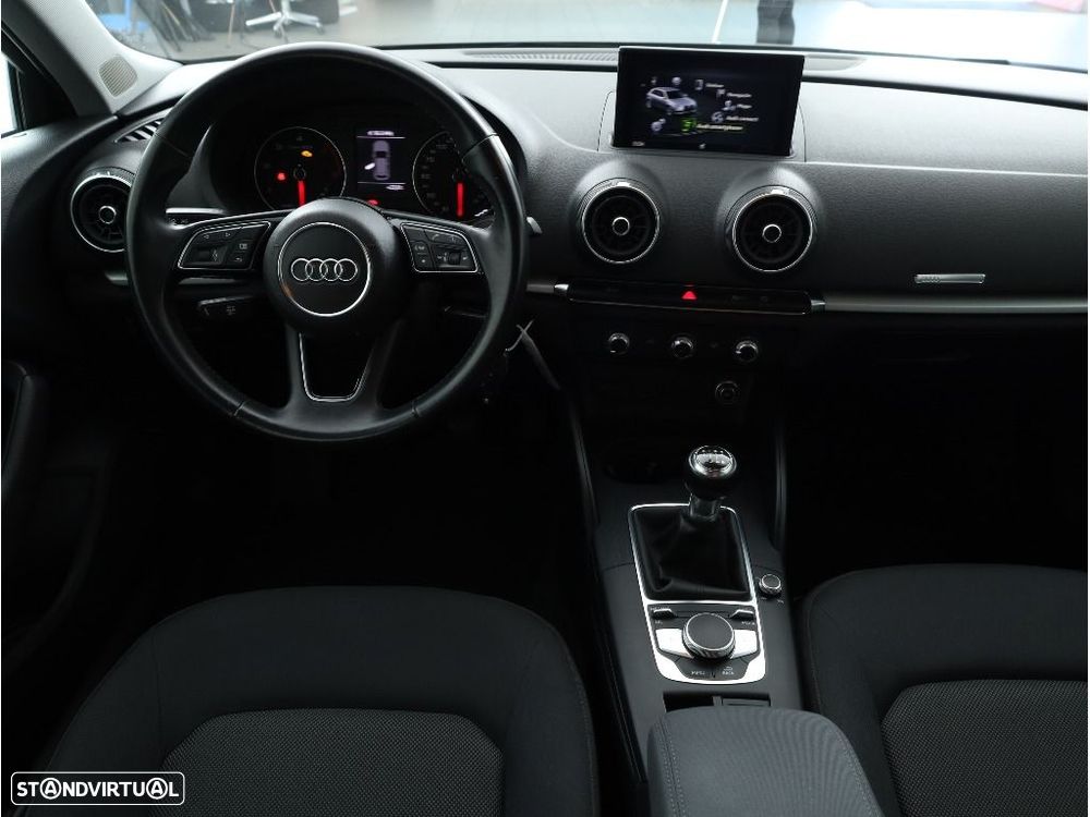 Audi A3 Sportback 30 TDI - 18
